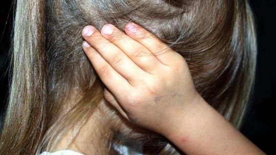 Koszmar dzieci w rodzinie zastępczej. Opiekunom groziło więzienie. Jest wyrok