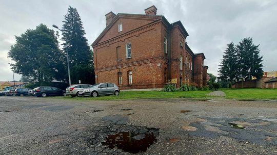 Koszmar w Koszarach. MON pomoże?