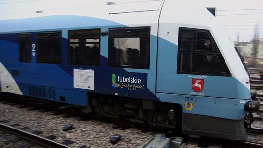 Koszmarny powrót pociągiem z Roztocza. Jeden kurs, dwie awarie