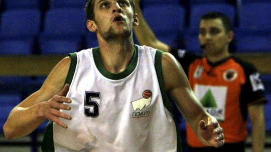 Koszykarze Novum Lublin wygrali z MCKiS Termo-Rex Jaworzno 65:63