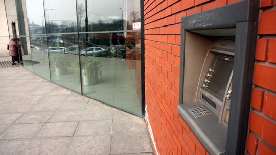 Kradli dane z kart w bankomacie w centrum handlowym Gala w Lublinie