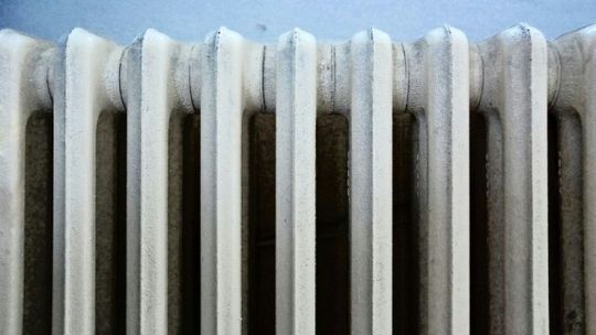 Kradli kaloryfer na oczach gospodyni