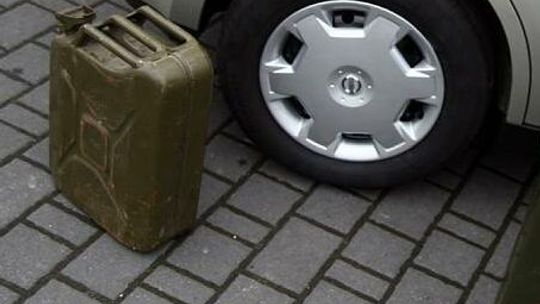 Kradli paliwo ze zbiorników. W końcu wpadli