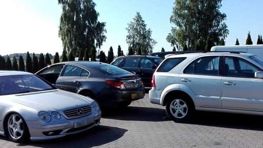 Kradli samochody w Europie. Lubelscy policjanci rozbili gang. Cztery osoby zatrzymane