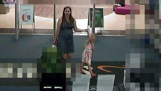 Kradzież telefonu w galerii handlowej w Lublinie. Policja szuka kobiety z nagrania