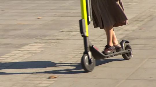 Kraków chce wprowadzić własne regulacje dotyczące elektrycznych hulajnóg