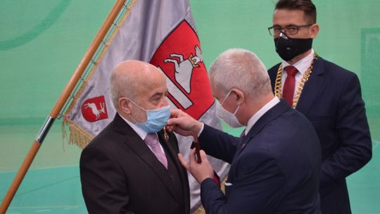 Kraśnik: Kolekcjonerzy odznaczeni. Wśród nagrodzonych twórcy wyjątkowej publikacji