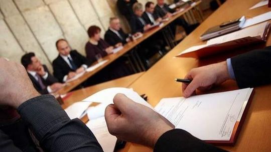 Kraśnik: Pracował i obradował. Co na to śledczy?