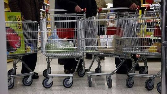 Kraśnik: Radni PiS podnoszą podatki, wprowadzają też "podatek od marketów"