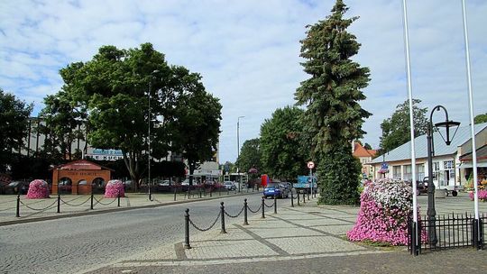 Kraśnik. Zamknięty przejazd przez rynek