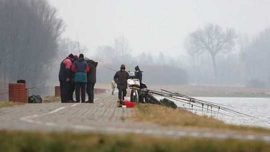 Kraśnik: Zbudowali zalew, że krew zalewa