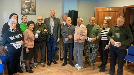 Krasnystaw. Dziewiątka seniorów w opaskach. Może być ich więcej