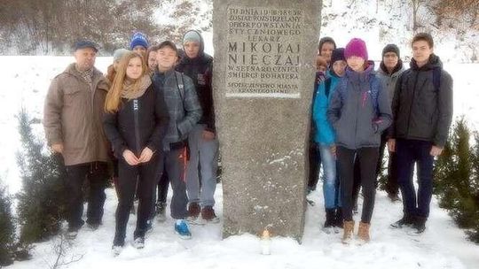 Krasnystaw: Gimnazjaliści u powstańca