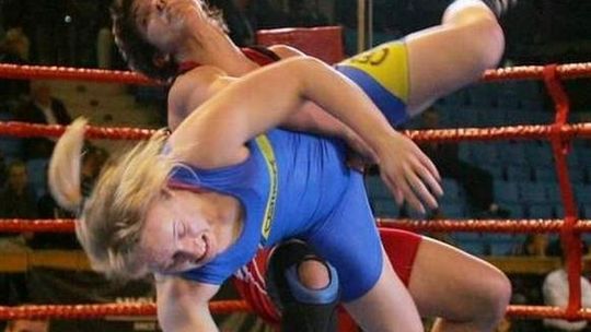 Krawczyk dziewiąta na mistrzostwach Europy w zapasach. Złoto Matkowskiej