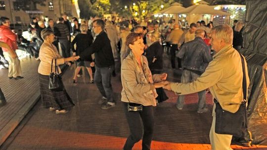 Kreatywnie i tanecznie na Moście Kultury