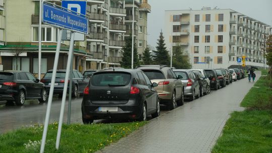 Krucho z parkowaniem przy ul. Wapowskiego w Lublinie. Ale zmian nie będzie