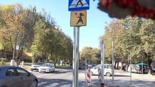 Kruczkowskiego: Nowa sygnalizacja koło szkoły