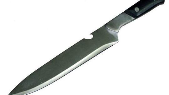 Krwawe porachunki rodzinne. Omal nie zabił syna nożem