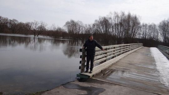 Kryłów zagrożony powodzią (zdjęcia)