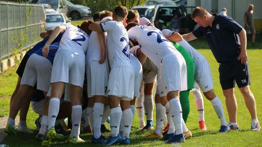 KS Cisowianka Drzewce – MKS Ruch Ryki 8:1. Nie tracą jakości