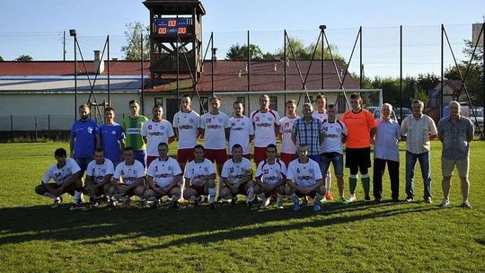 KS Drzewce i LKS Stróża walczą o grę w lubelskiej klasie okręgowej