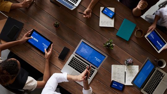 KSeF, e-Dokumenty i Symfonia. Jak połączyć te systemy w jeden sprawny e-biznes?