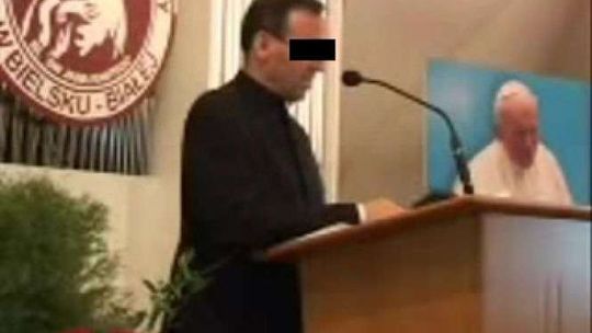 Ksiądz, który molestował dzieci, stracił parafię. Dyrektor szkoły zrezygnowała z pracy