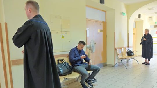 Ksiądz podglądacz nie będzie skazany. Sprawa została umorzona