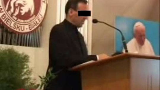 Ksiądz skazany za molestowanie uczennic. Kuria przeprasza za duchownego