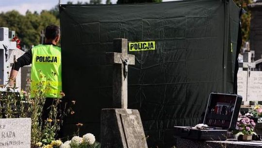 Ksiądz zażył trutkę na szczury, a potem się podpalił