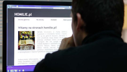 Księża kupują kazania w Internecie. 10 zł za jedno