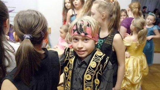 Księżniczki i rycerze na balu w Lublinie (zdjęcia)