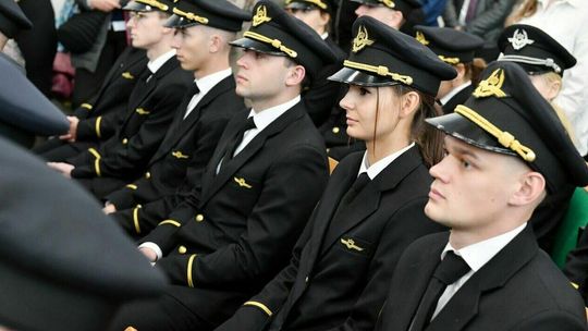 Kształcą pilotów, a mają chrapkę na więcej. Medycyna na kolejnej uczelni? 