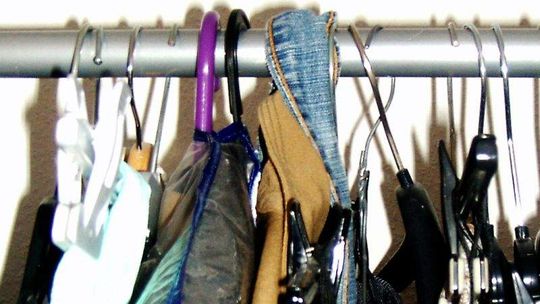 Kto da studentowi płaszcz? UMCS szuka firmy, która obsłuży szatnie