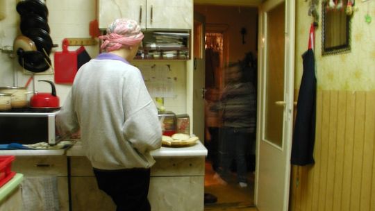 Kto pomoże jej dzieciom