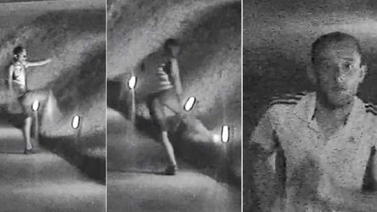 Kto rozpoznaje tego "karatekę"? Próbował wyłamywać słupki z półobrotu [wideo]