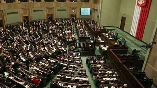 Kto wpłaca pieniądze na partie polityczne? Lista darczyńców z Lublina