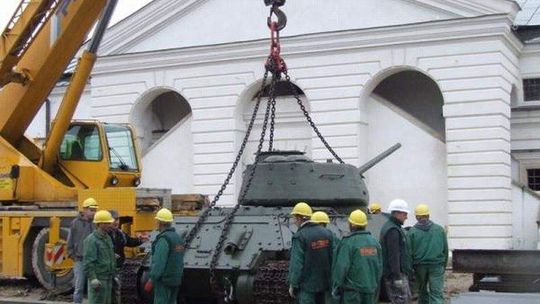 Kto wyposaży muzeum w Zamościu?