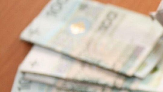 Kto zgubił pieniądze na Koncertowej? Gotówka leżała na parkingu