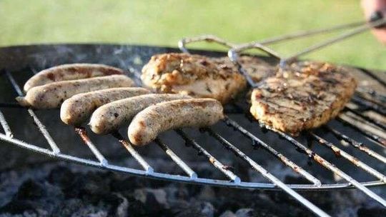 Kto zjadł kaszankę i karkówkę przeznaczoną dla dzieci? Prokurator w urzędzie miasta