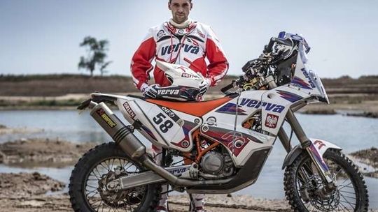 Kuba Piątek pechowo rozpoczął rywalizację w rajdzie Dakarze 2016