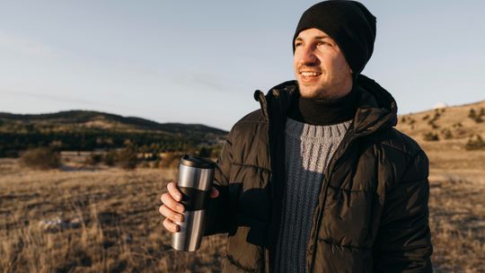 Kubek termiczny do samochodu - niezbędnik każdego kierowcy