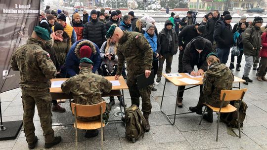 Kucharka i biznesmen z USA sami poszli w kamasze. Zdjęcia