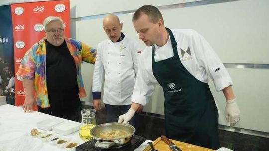 Kuchnia Lubelska na żywo. Gotowali przed supermarketem [zdjęcia]