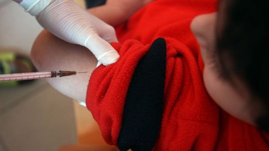 Kuczmierowski: w poniedziałek dotrze 1,1 mln dziecięcych szczepionek przeciw COVID-19