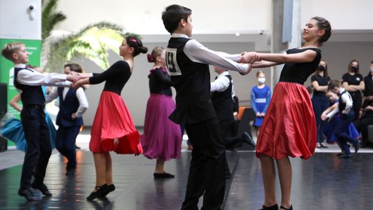 Kujawiaki, krakowiaki i oberki. Tancerze z całego kraju powalczą o laury w Puławach