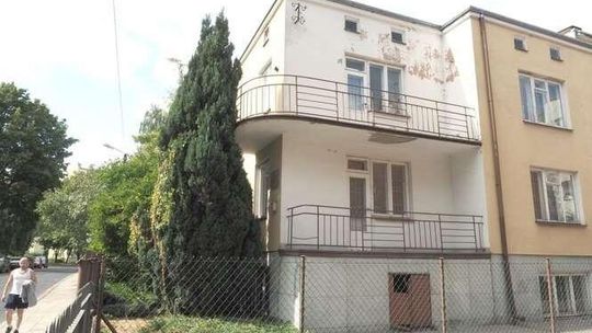 KUL sprzedaje willę, pałac i dom w śródmieściu