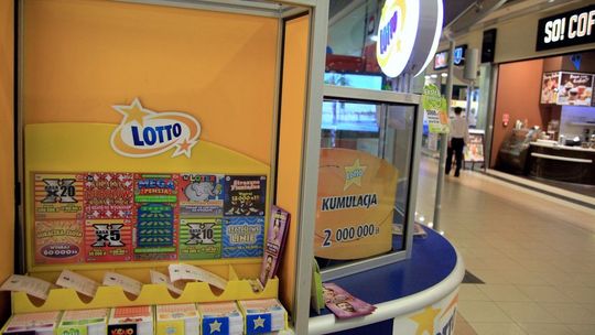 Kumulacja Lotto rozbita. 4.12.2018 r. ktoś wygrał 18 mln złotych! Wiadomo gdzie padła szóstka