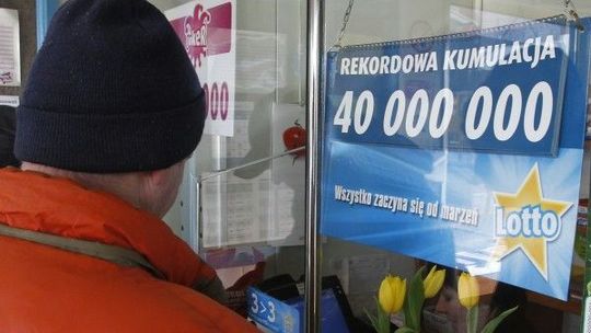 Kumulacja w Lotto. Trzy osoby podzielą się 40 mln zł