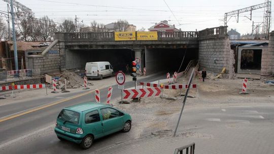Kunickiego: Przywrócą ruch pod wiaduktem, niedługo koniec utrudnień (zdjęcia)